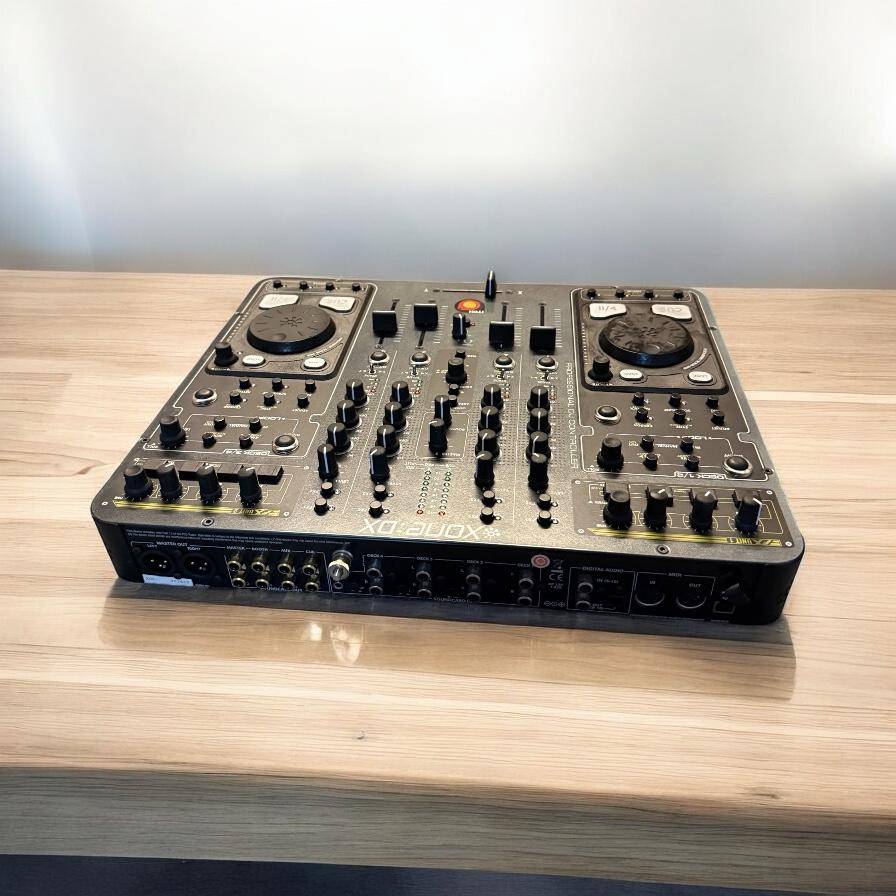 Allen & Heath Xone:DX Professional ITCH Controller With MIDI mint condition