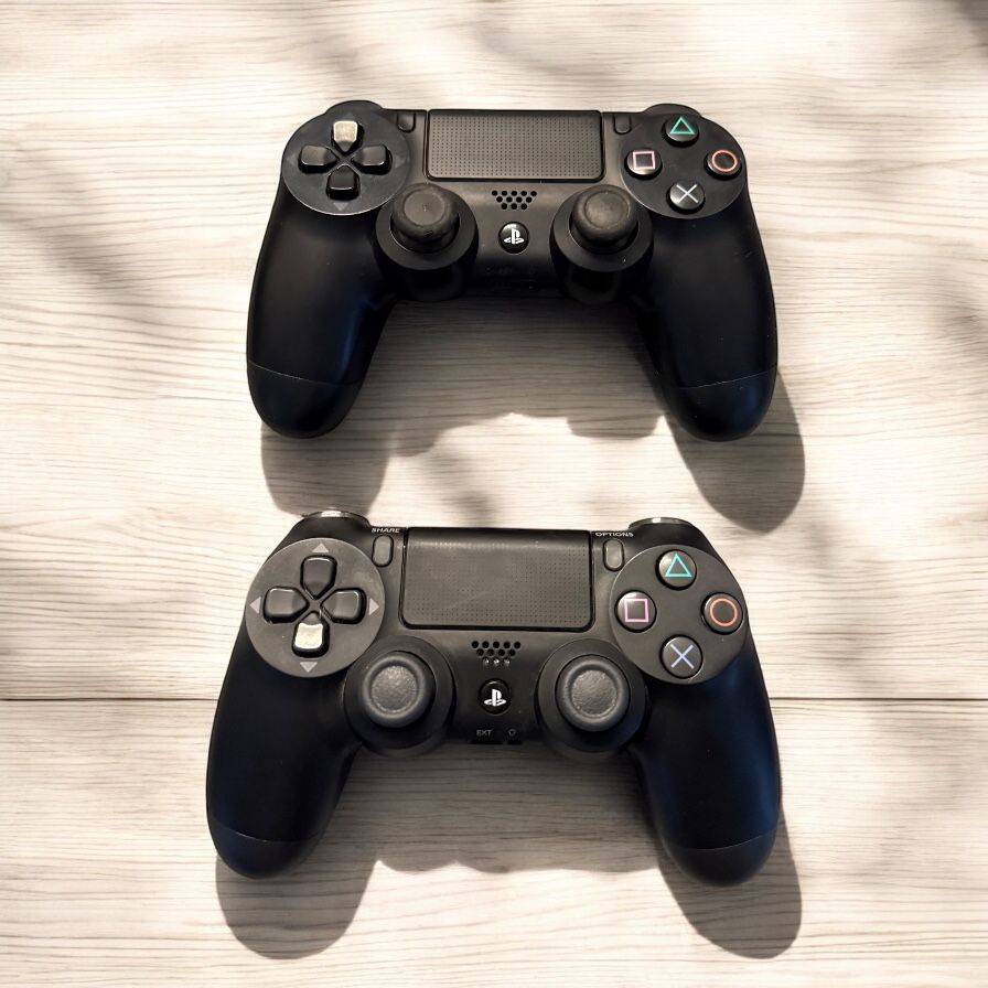 Playstation 4 Pro 1TB Console with 2 Controllers and 10 Games