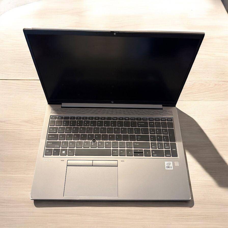 Hp Z book Firefly 15 G7 Mobile Workstation i5 10th gen 16gb ram 256gb ssd