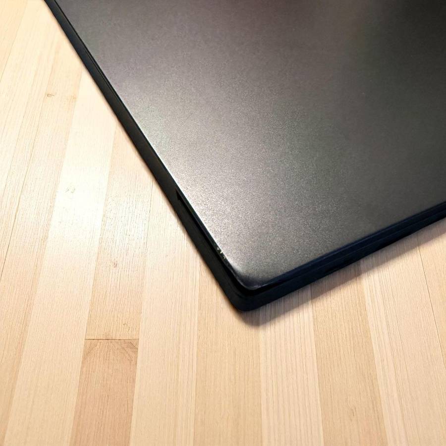 Lenovo E15 i5 10th gen 8gb ram 512gb ssd