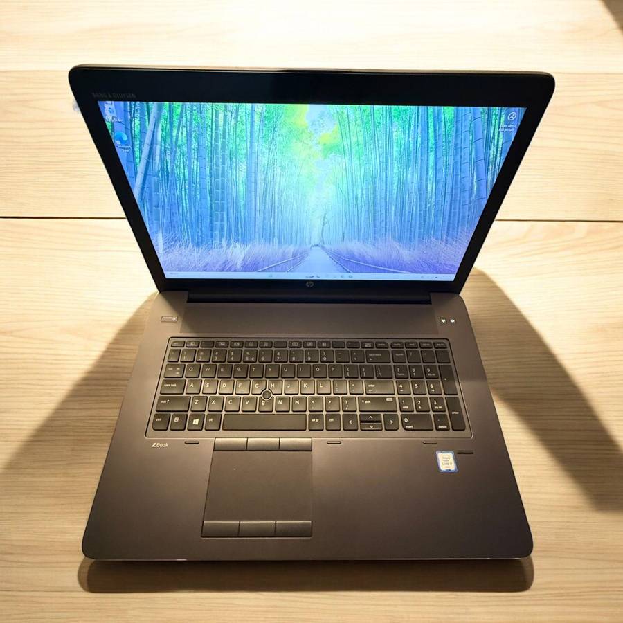 HP 17.3" ZBook 17 G3 Mobile Workstation 16gb ram 512gb ssd Nvidia Quadro M2000m graphics card lte