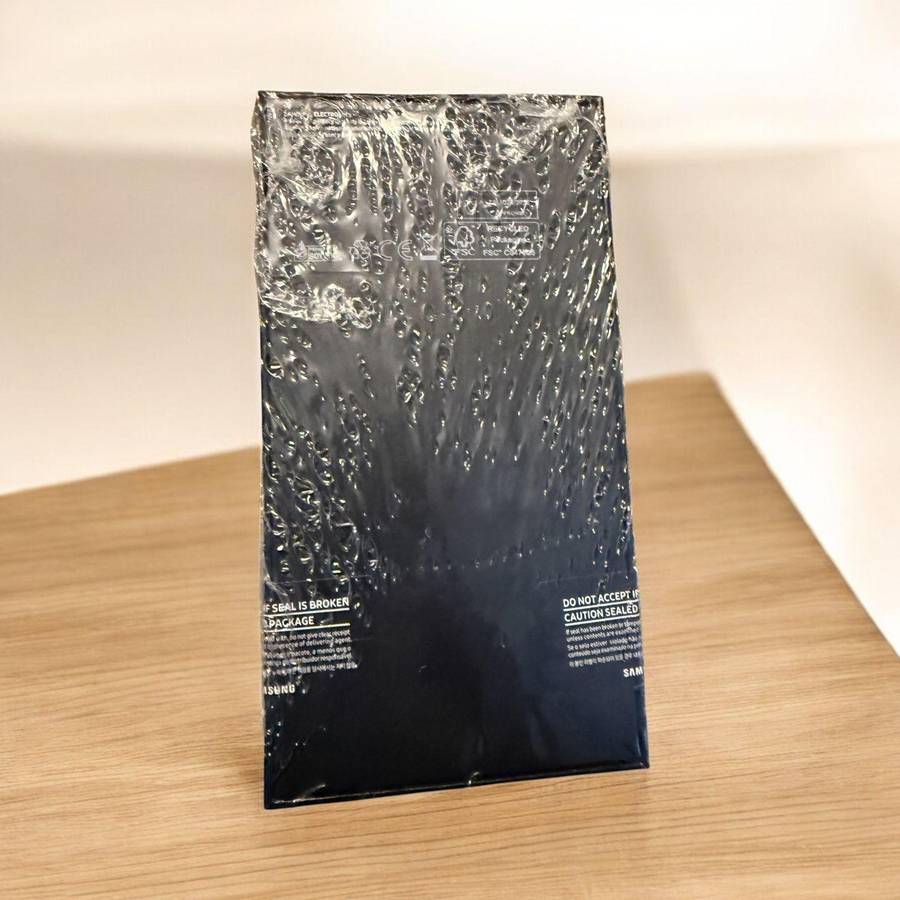 Samsung Galaxy S22 Ultra 5G 12GB Ram 256GB Dual Sim New Saealed