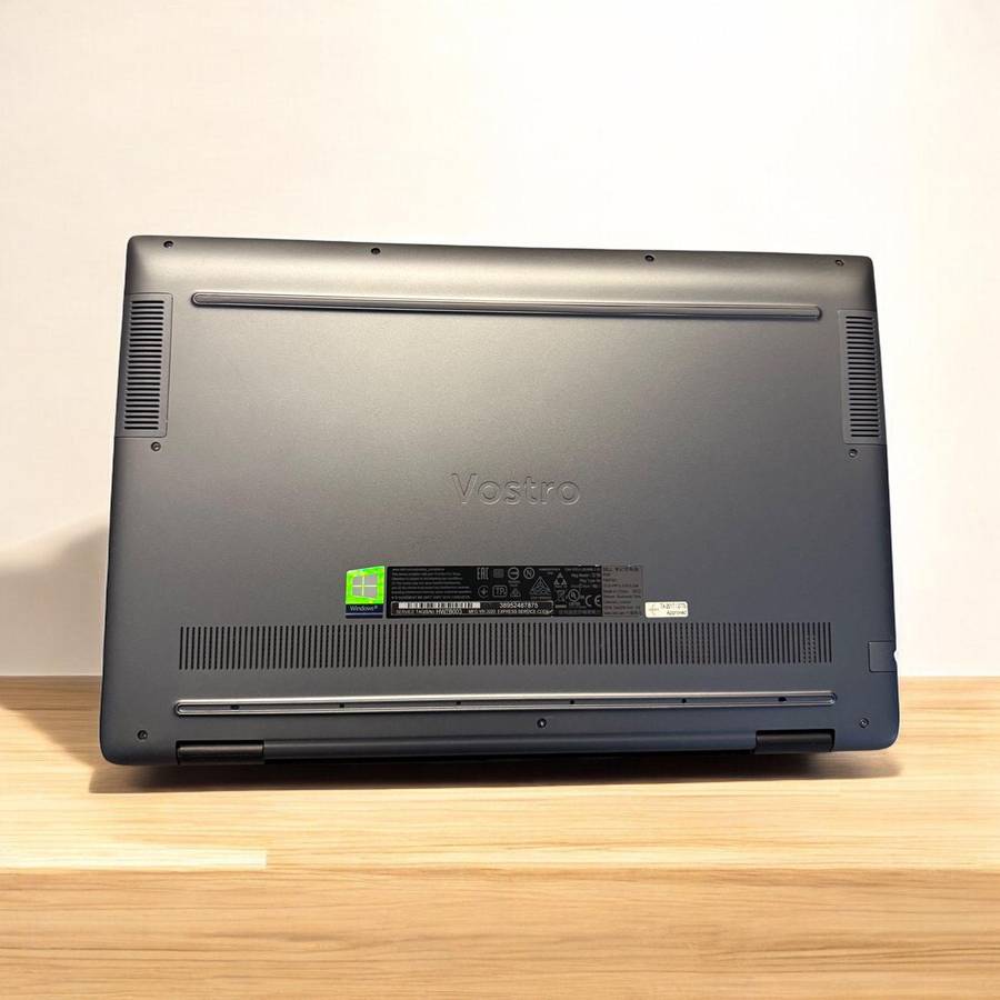 Dell Vostro 5590