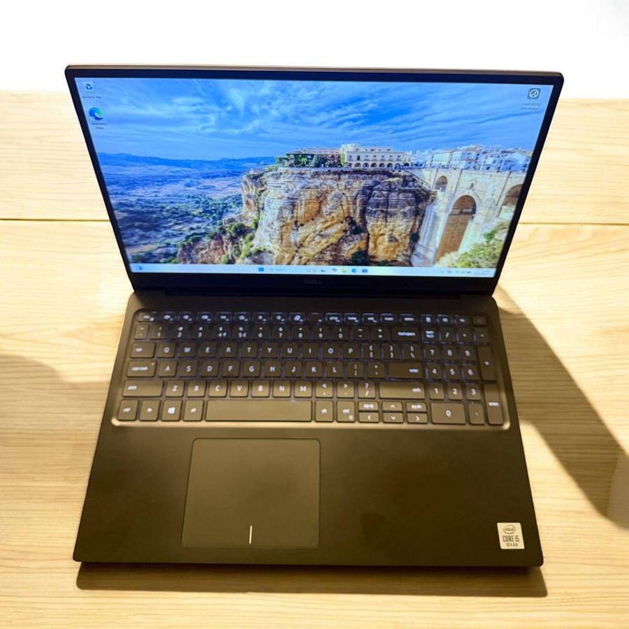 Dell Vostro 5590