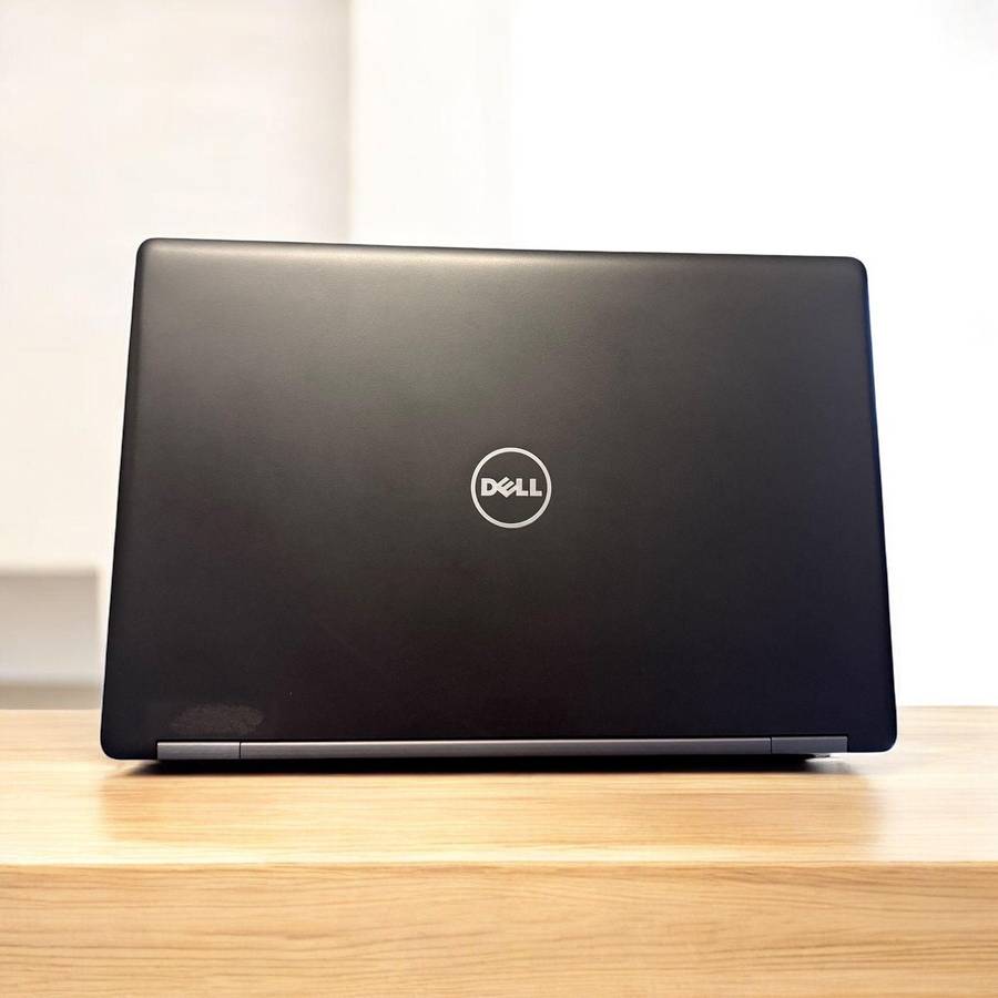 Dell Latitude 5580 Core i7 7th gen, 16gb ram 256gb m.2 ssd 15.6`fhd Display lte Nvidia Geforce 930mx