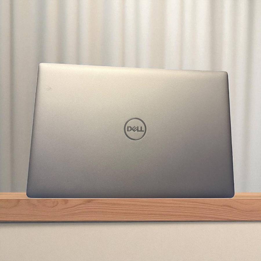 Dell 5520 Intel Iris Xe Graphics i7 11th Gen fhd  Display 16GB Ram 512gbssd Lte