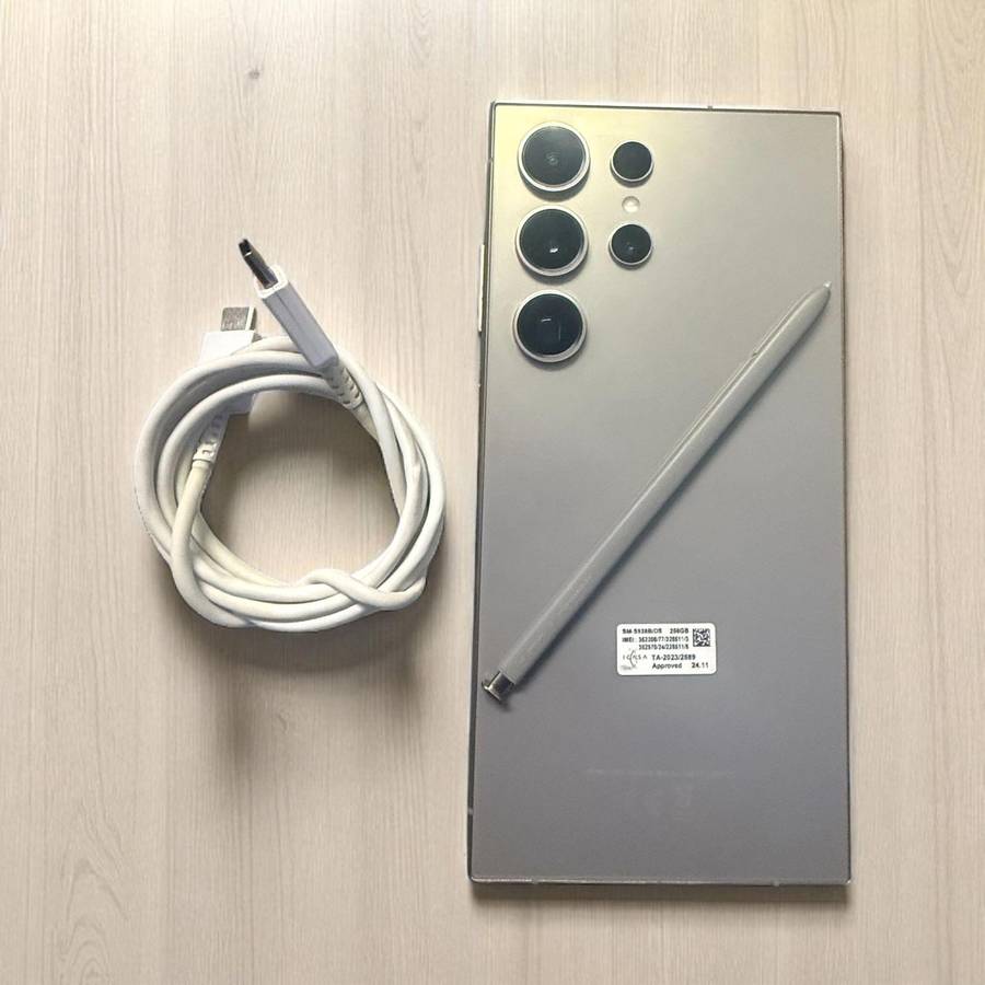 Samsung S24 Ultra 256gb 12gb ram Dual sim Mint