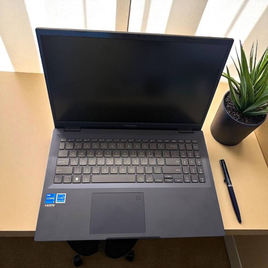 Asus ExpertBook B1502CVA Core i5-1335U 15.6 FHD 16GB RAM 512GB SSD Asus Warranty mint