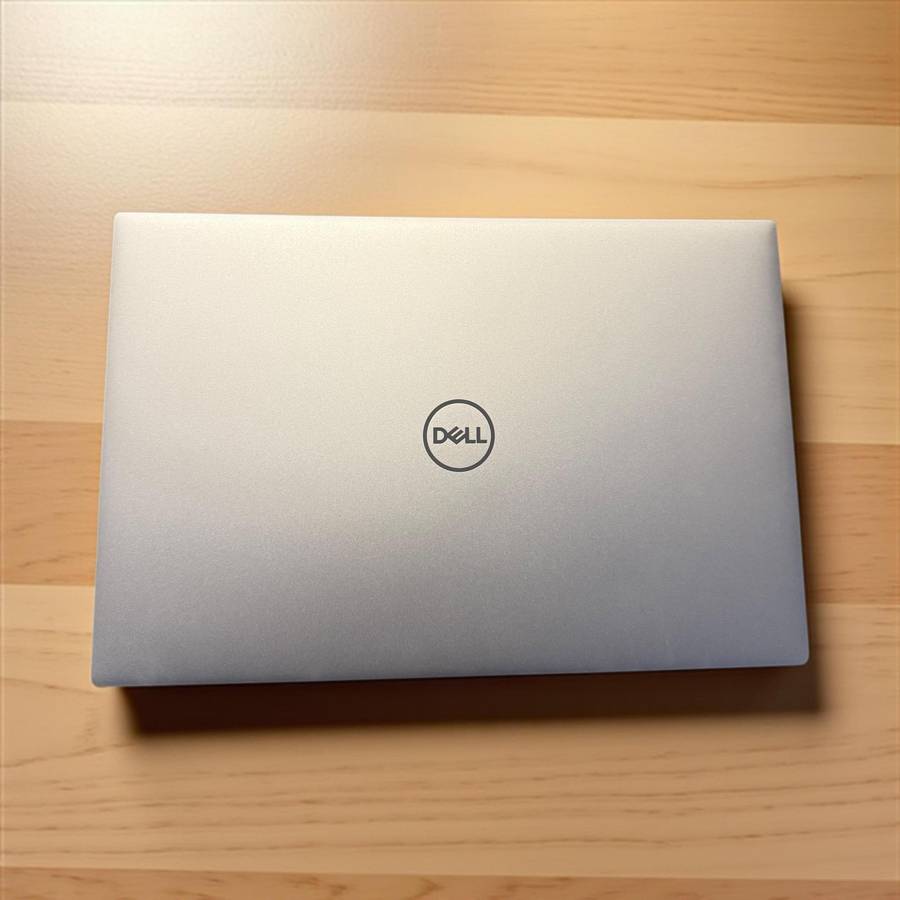 Dell XPS 15 9520 i7 12th gen 32gb ram 1tb ssd  32gb ram GeForce RTX 3050 ti 4gb new condition