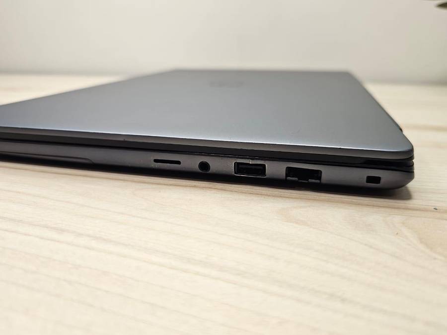 Dell Vostro 5590 i7 10th gen 24gb ram 512gb ssd mx250 Nvidia graphics 2gb