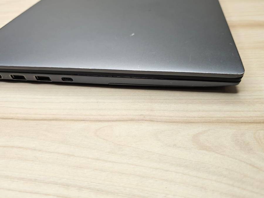 Dell Vostro 5590 i7 10th gen 24gb ram 512gb ssd mx250 Nvidia graphics 2gb