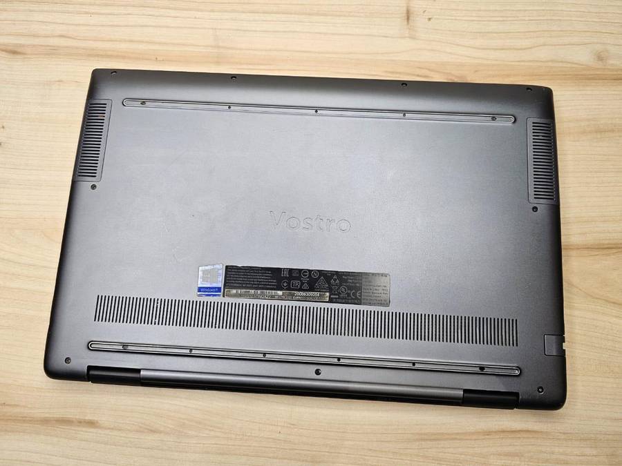 Dell Vostro 5590 i7 10th gen 24gb ram 512gb ssd mx250 Nvidia graphics 2gb