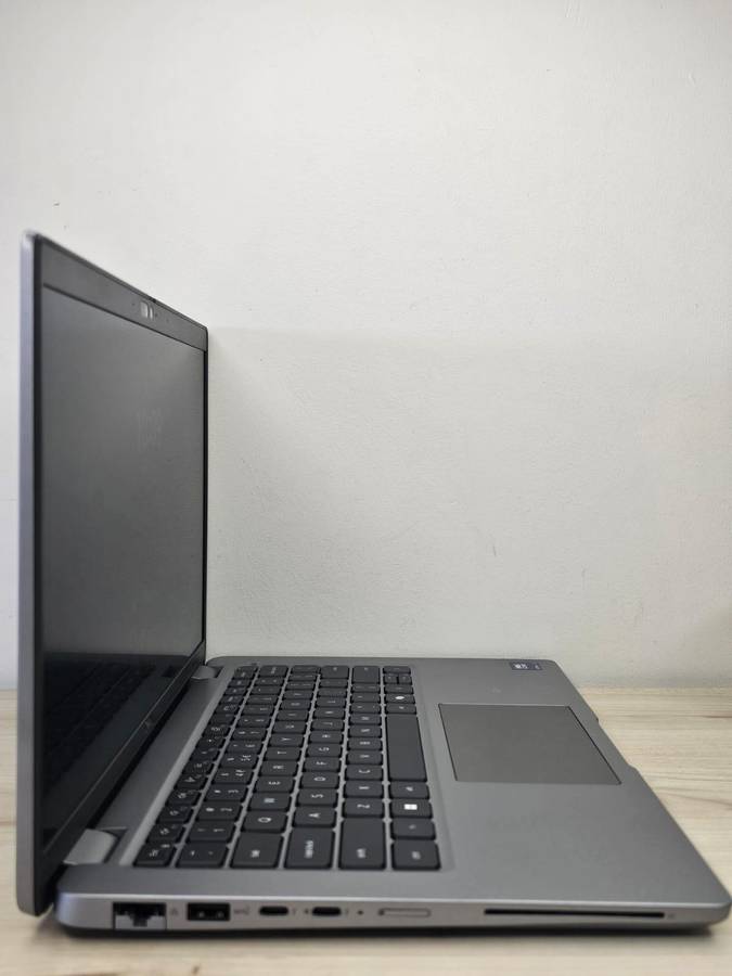 Dell Latitude 5450 14-inch FHD Laptop - Intel Core Ultra 7 155U 512gb ssd 32GB RAM 4G Win 11 Pro