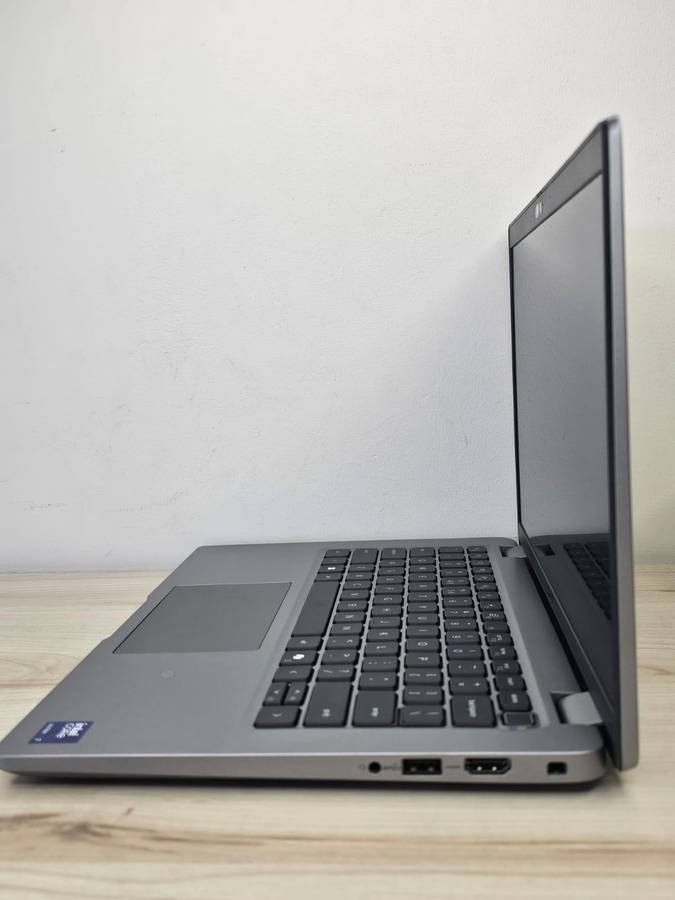 Dell Latitude 5450 14-inch FHD Laptop - Intel Core Ultra 7 155U 512gb ssd 32GB RAM 4G Win 11 Pro