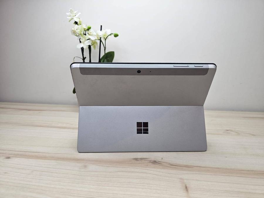 Microsoft Surface Go 2 (1927) 128GB, Intel Core m3 8th Gen Wi-Fi + 4G
