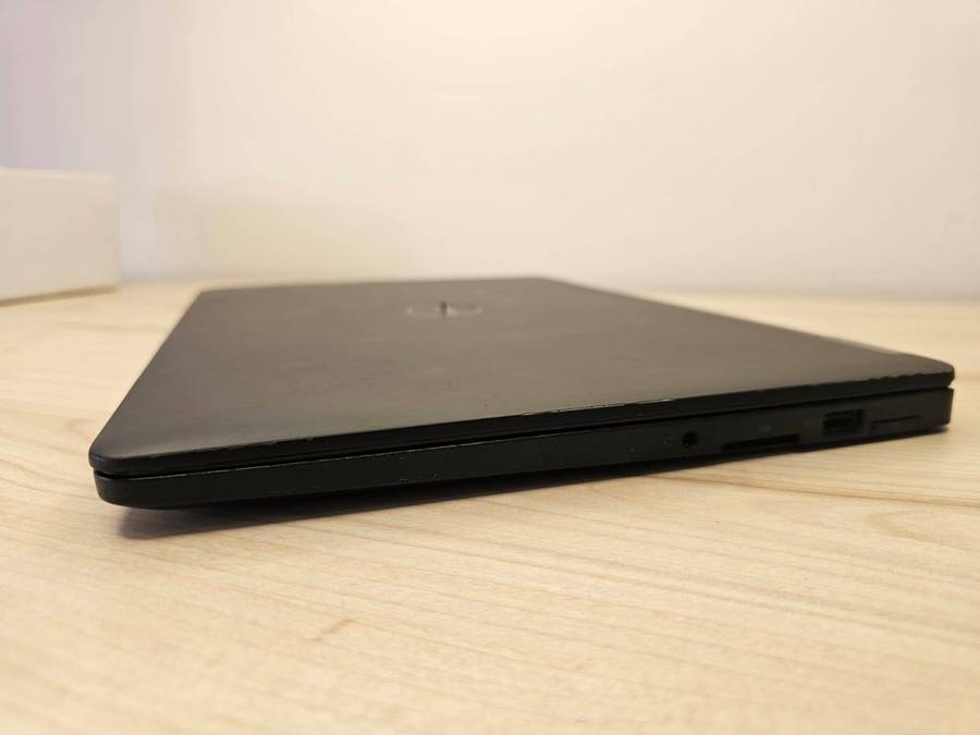 Dell Latitude E7270 lte i5 8th gen 8gb ram 256gb ssd