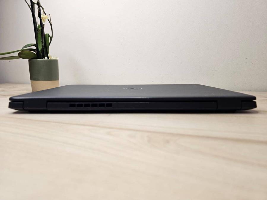Dell Latitude 3510, 10th Gen i5-10210U, 8GB RAM. 256GB NVMe SSD, 15.6` FHD Display
