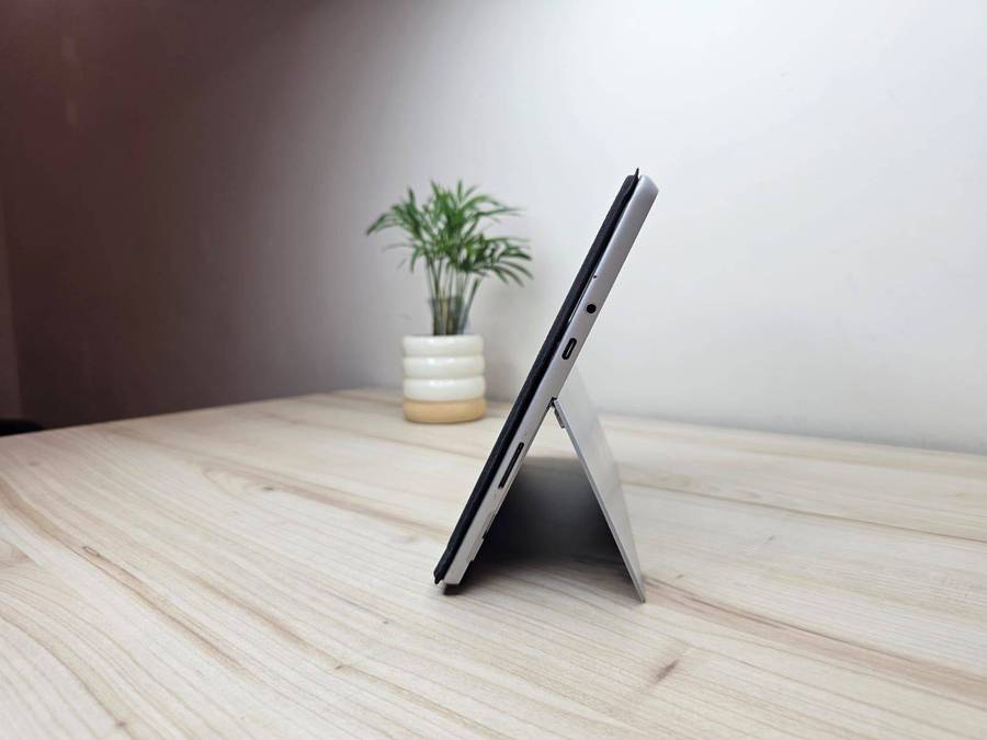 Microsoft Surface Go 2 (1927) 128gb ssd Intel Core m3 8th Gen Wi-Fi + 4G