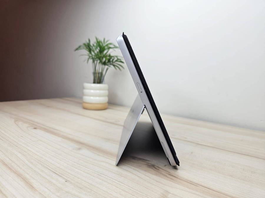 Microsoft Surface Go 2 (1927) 128gb ssd Intel Core m3 8th Gen Wi-Fi + 4G