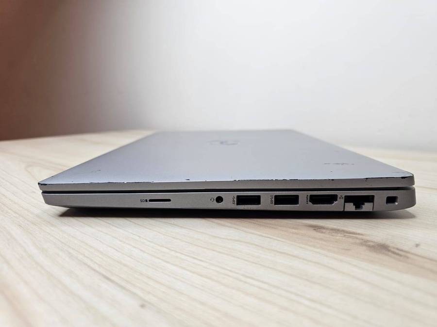 Dell Latitude 5420, 11th Gen i5 Intel Xe Graphics ,Lte  8Gb Ram 256gb Nvme Ssd, Fhd Display