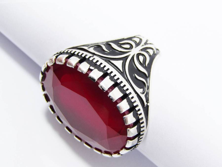 A Glass Huge Red Stone Ring in Sterling Silver