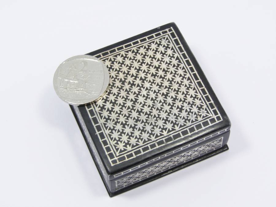 Lovely Indian "Bidri-ware" Silver Inlaid Metal Trinket Box
