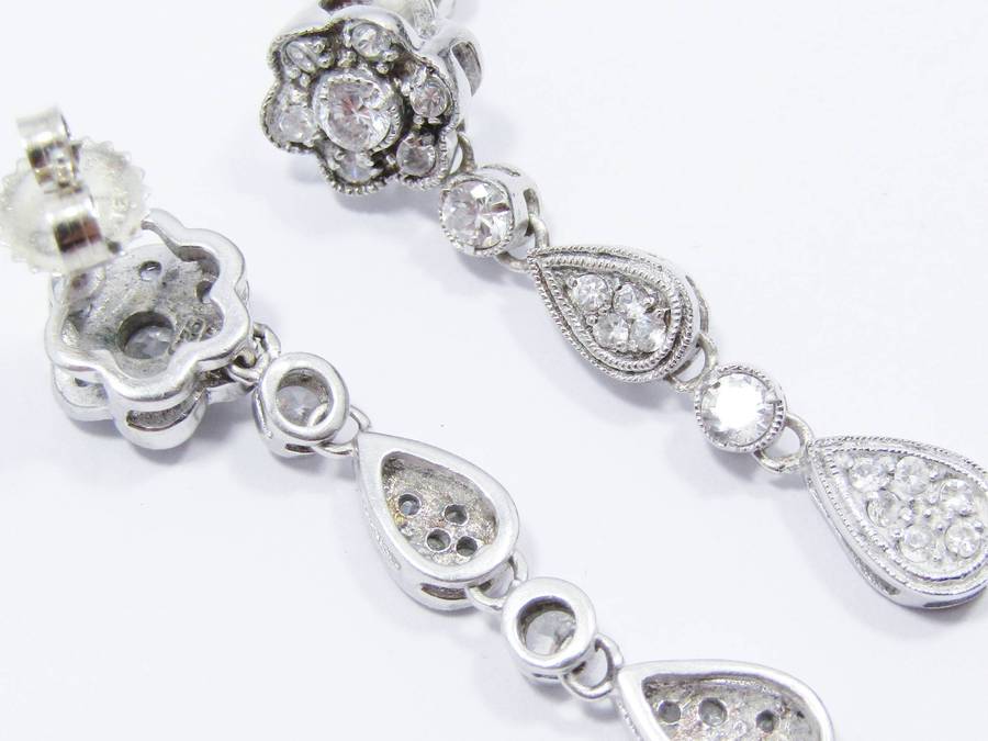 A Stunning Pair of Vintage Design Zirconia Dangling Earrings in Sterling Silver