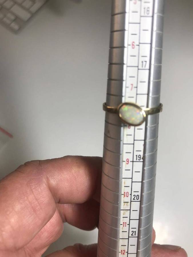 9ct Gold Coober Pedy Opal Ring 0.6ct | 1.3g | Australian Natural Gemstone