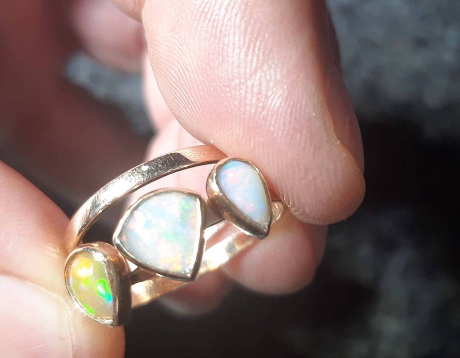 9ct Solid Gold Australian Opal Two-Piece Ring  Size 7½ (UK O½)