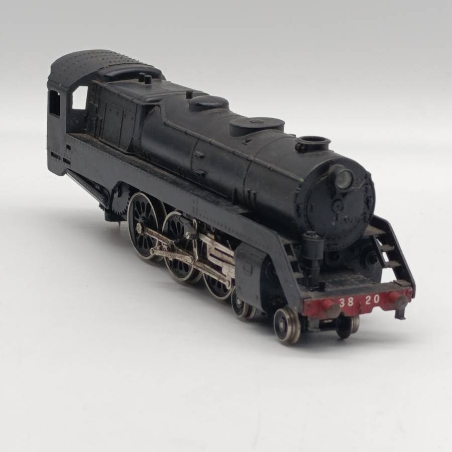 Vintage Lima HO scale locomotive