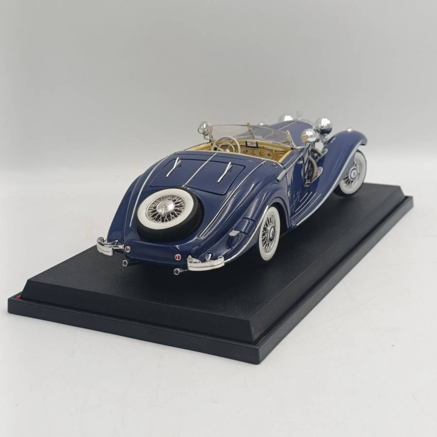 Maisto 1936 Mercedes-Benz 500 K Special Roadster die-cast model car - scale 1/18