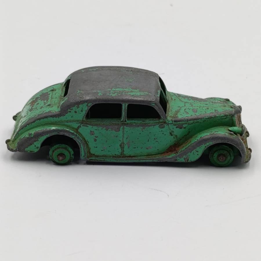 Meccano Dinky Toys #40A Riley toy car - missing tyres