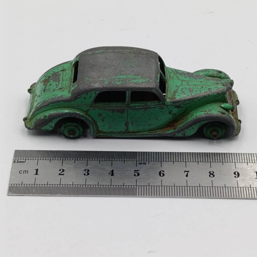 Meccano Dinky Toys #40A Riley toy car - missing tyres