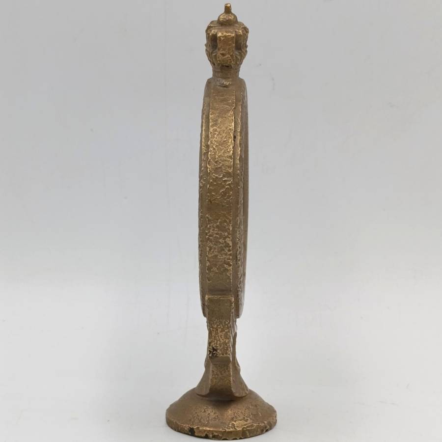 Vintage Solid brass Royal Automobile club car badge