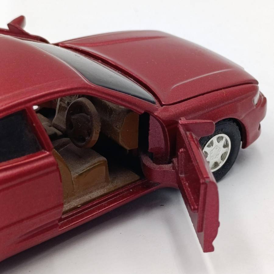 Diapet Yonezawa Toyota Mark II die-cast model car - opening hood and doors