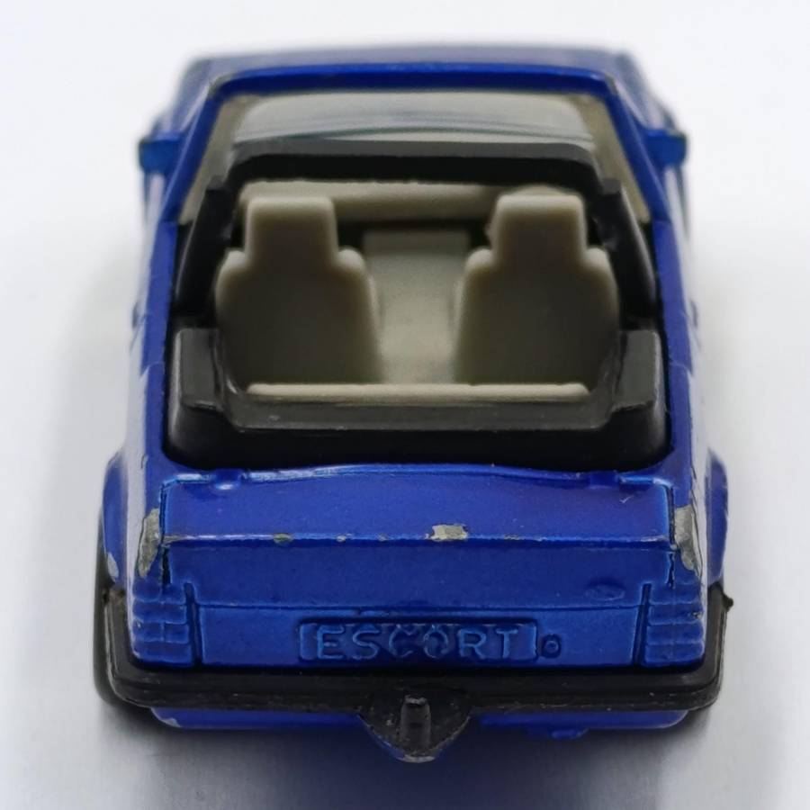 Vintage Matchbox Ford Escort cabriolet die-cast toy car