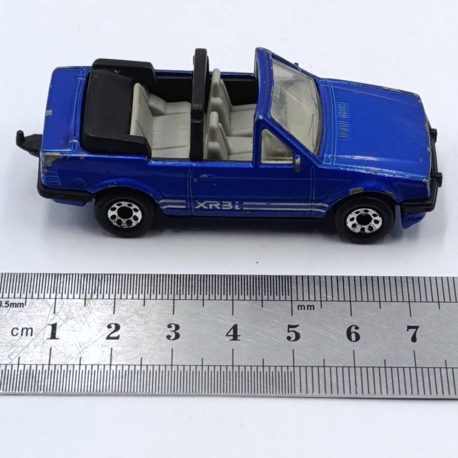 Vintage Matchbox Ford Escort cabriolet die-cast toy car