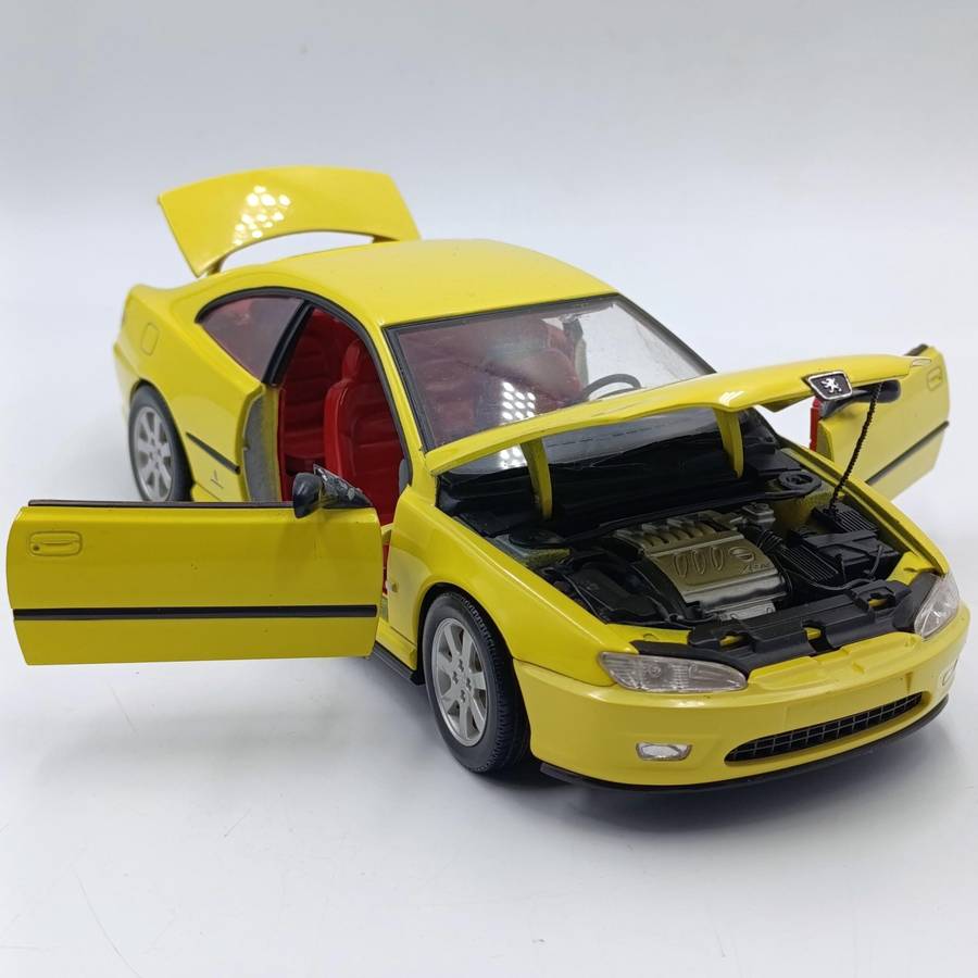 Gate Peugeot 406 Coupe die-cast model car - mirrors repaired - scale 1/18