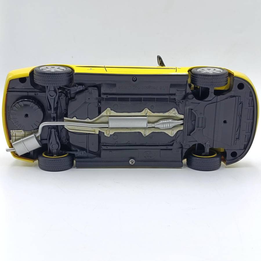 Gate Peugeot 406 Coupe die-cast model car - mirrors repaired - scale 1/18