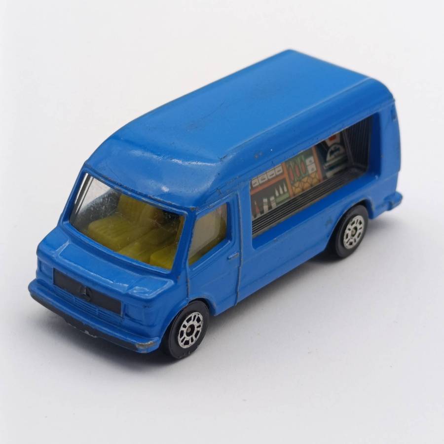 Corgi Juniors Mercedes-Benz Mobile shop die-cast toy car