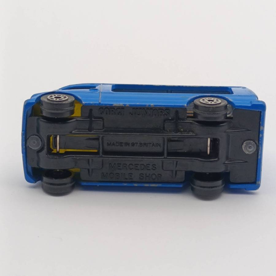 Corgi Juniors Mercedes-Benz Mobile shop die-cast toy car