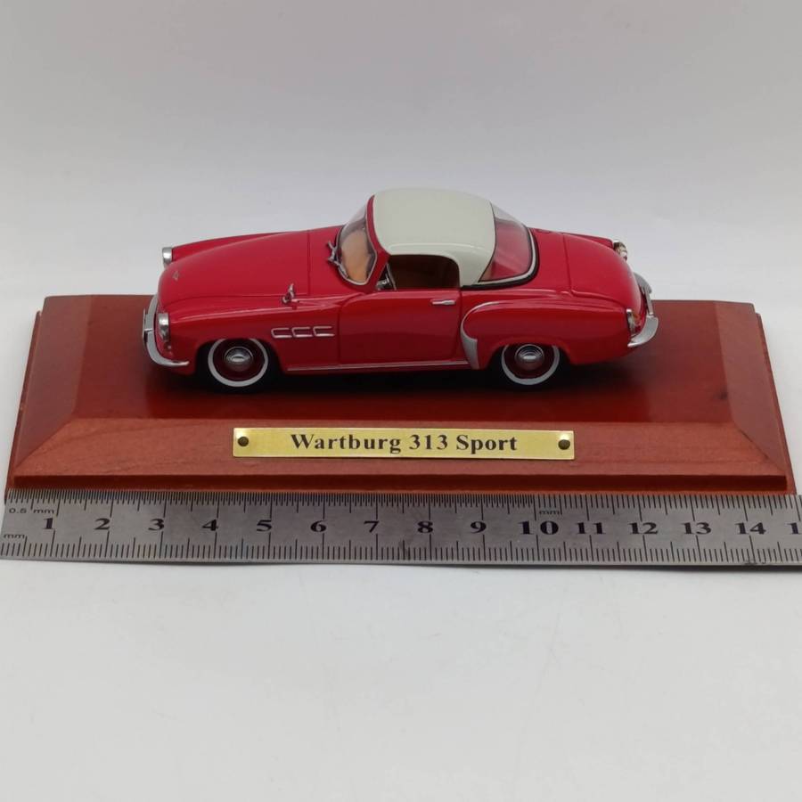 DDR Auto Wartburg 313 sport die-cast model car in box - scale 1/43