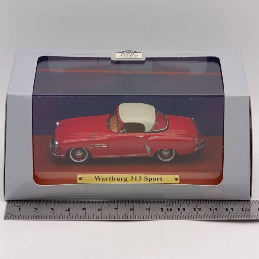 DDR Auto Wartburg 313 sport die-cast model car in box - scale 1/43