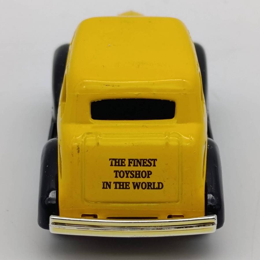 Lledo 1939 Chevrolet Hamleys advertising die-cast model car in box