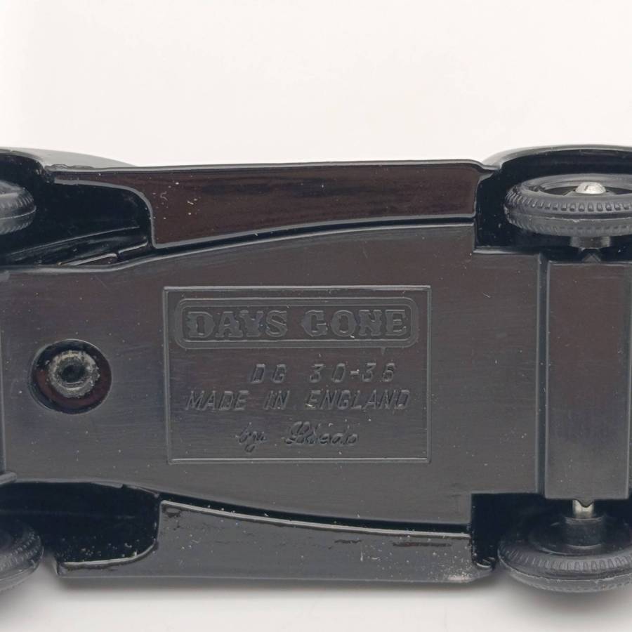 Lledo 1939 Chevrolet Highway Patrol Police car die-cast model in box