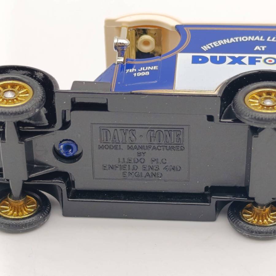 Lledo 1926 Morris Bull nose Duxford Lledo show advertising model car in box