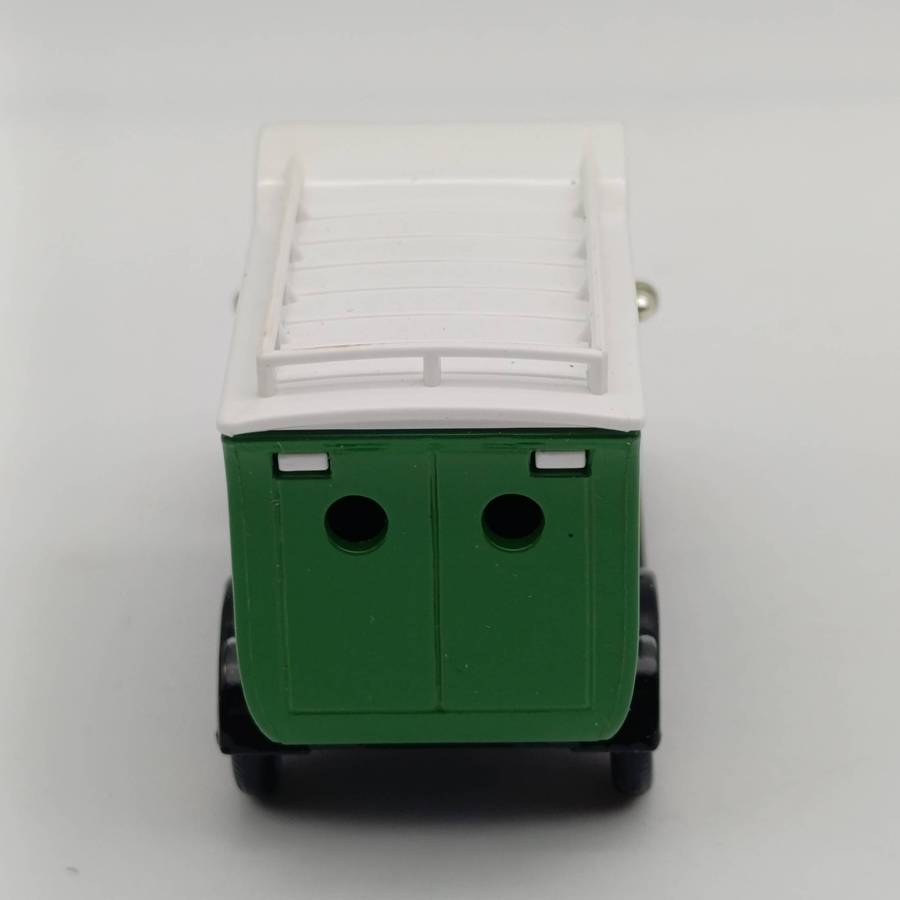 Lledo 1926 Morris Bull Nose Lyle's Golden Syrup delivery van model car in box