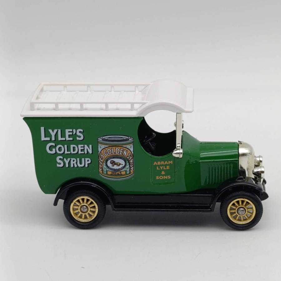 Lledo 1926 Morris Bull Nose Lyle's Golden Syrup delivery van model car in box