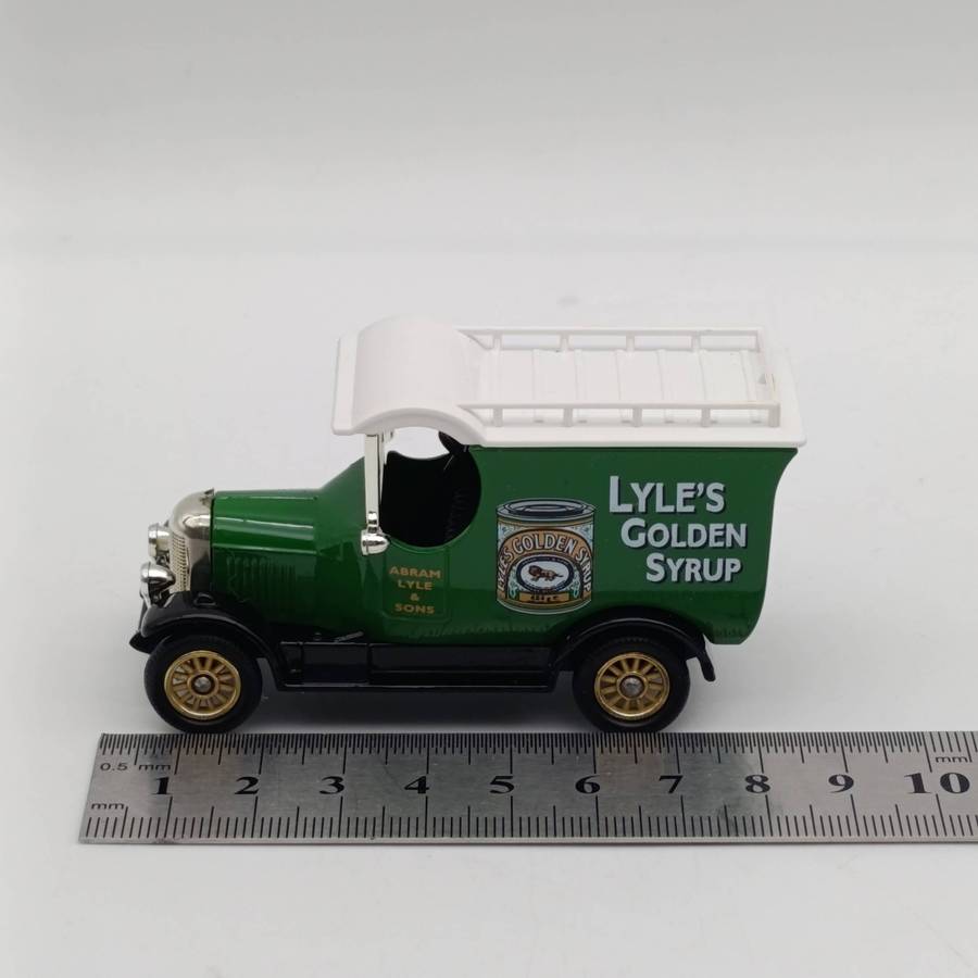 Lledo 1926 Morris Bull Nose Lyle's Golden Syrup delivery van model car in box