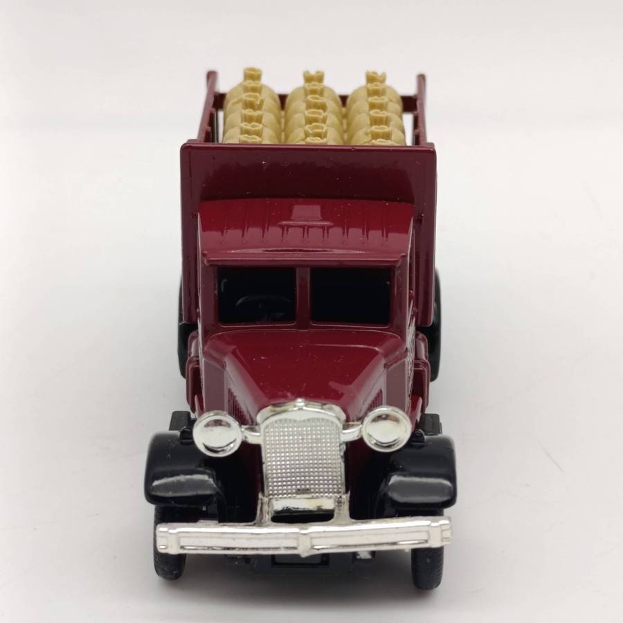 Lledo 1930 Ford stake Walker Crisps potato delivery truck model in box